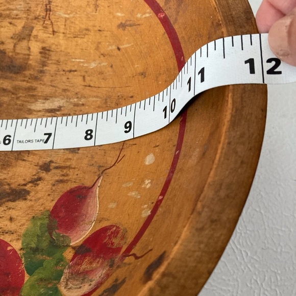 Primitive Wood Dough Bowl Footed Hand Painted  1940's Red Radishes on Inside - Picture 15 of 16